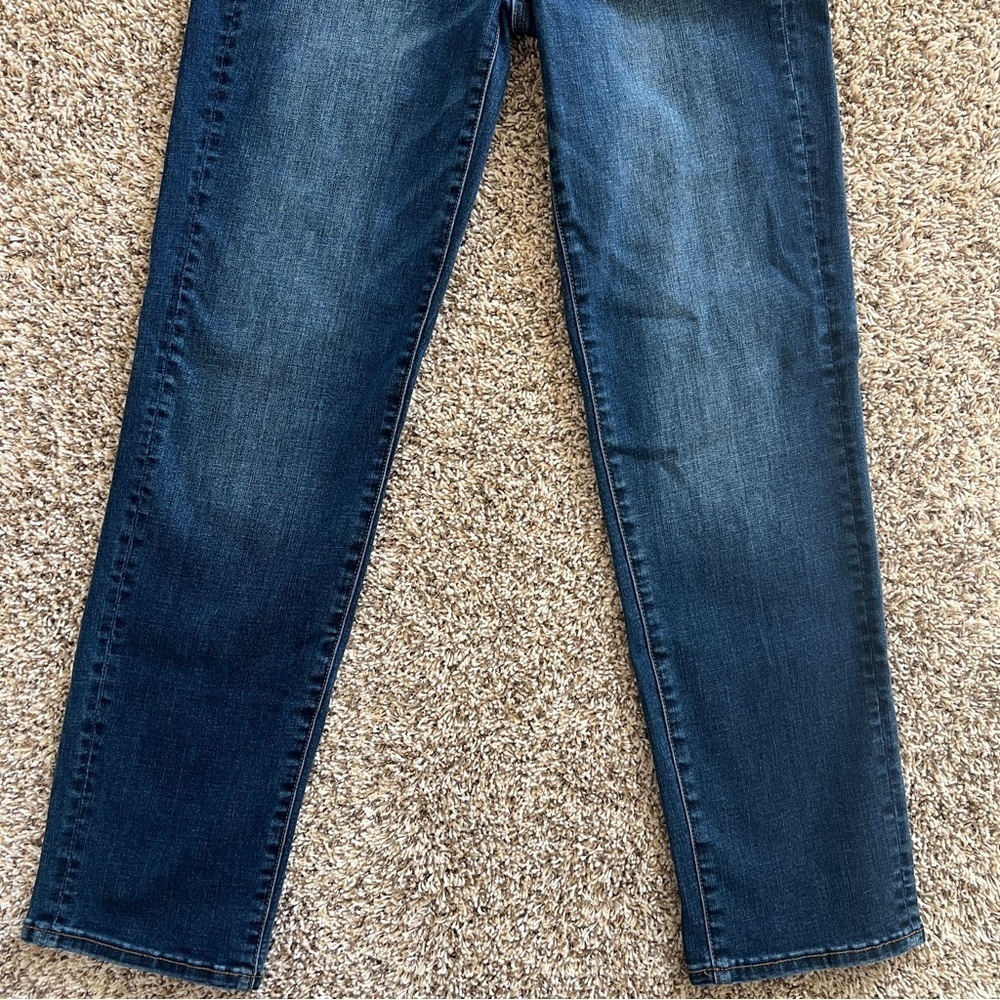 American Eagle Slim Straight Jean - Size 4 - Picture 5 of 8